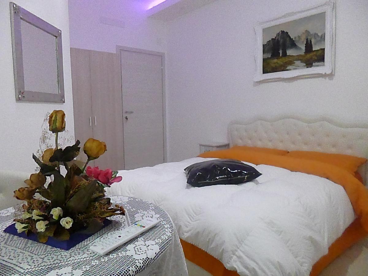 Monaco Rooms Верона Екстер'єр фото
